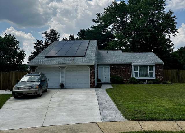Property at 108 Cherry Tree Ct, Sterling, VA 20164, 3 beds, 2 baths