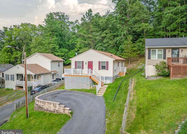 Property at 370 Horace Ave, Waynesboro, VA 22980, 3 beds, 1 bath