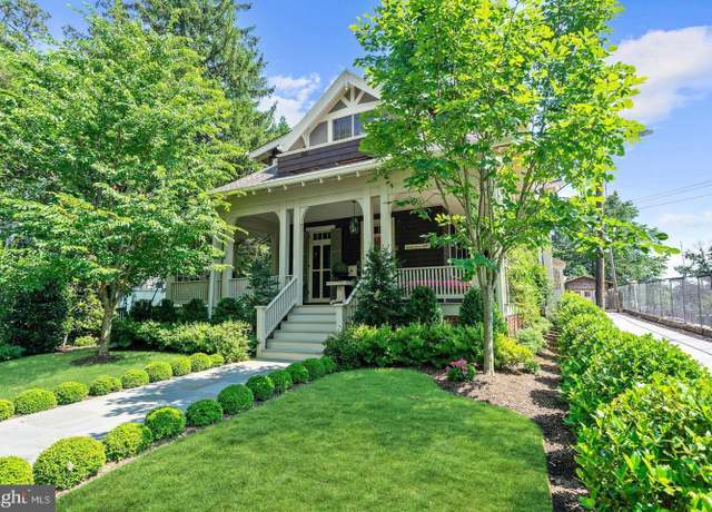 Property at 3750 Northampton St NW, Washington, DC 20015, 4 beds, 3.5 baths