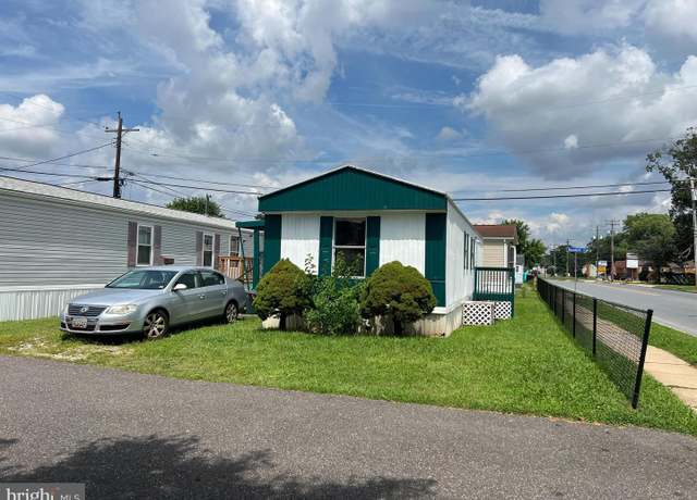 Property at 12 Cardinal Ln, Essex, MD 21221, 2 beds, 1 bath