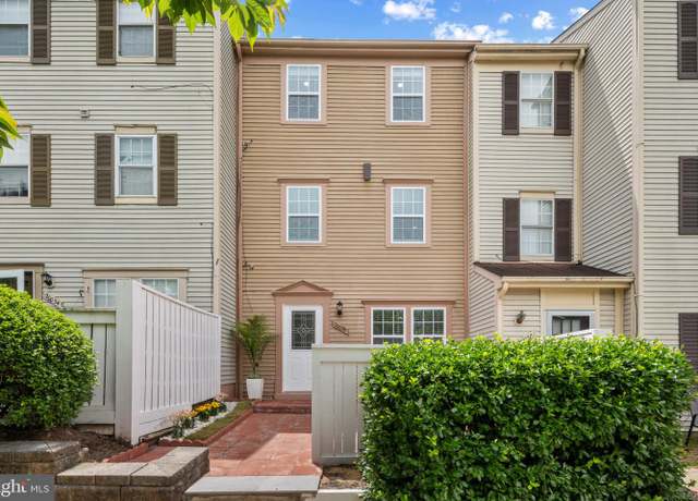 Property at 20036 Appledowre Cir #450, Germantown, MD 20876, 3 beds, 2 baths