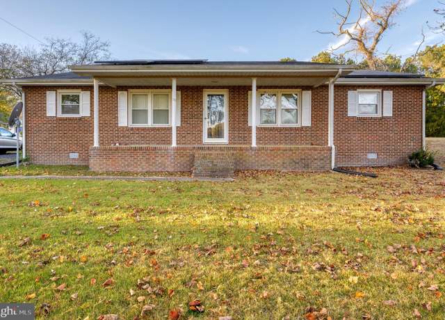 Property at 213 S Ross St, Snow Hill, MD 21863, 3 beds, 2 baths