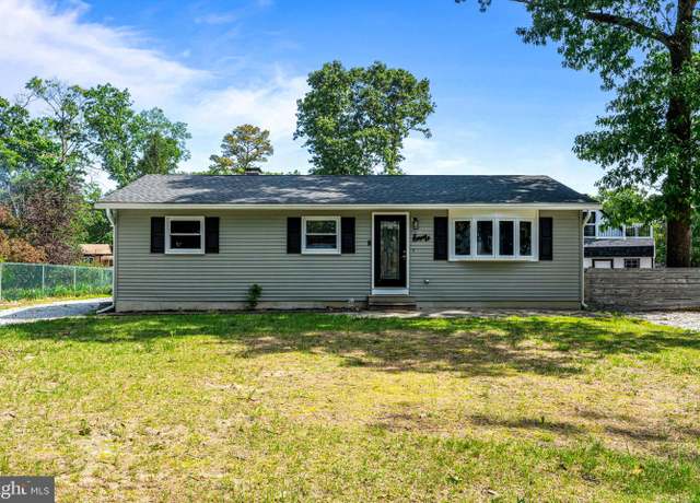 Property at 116 Carol Ln, Williamstown, NJ 08094, 3 beds, 1 bath