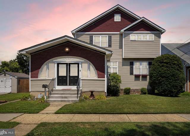 Property at 317 Elm Ave, Burlington, NJ 08016, 3 beds, 2.5 baths