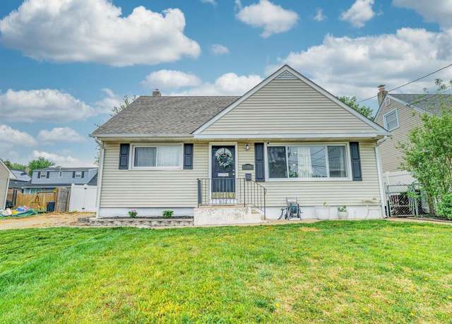 Property at 510 Elm Ave, Deptford, NJ 08096, 4 beds, 2 baths