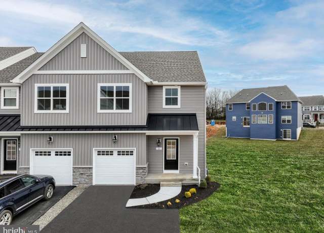 Property at 1 Tilghman Trl, Mechanicsburg, PA 17050, 3 beds, 2.5 baths