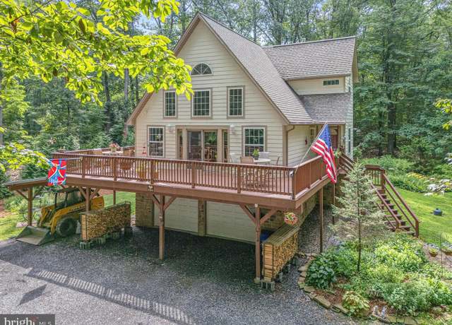 Property at 1316 Indian Peg Rd, Boiling Springs, PA 17007, 3 beds, 2.5 baths