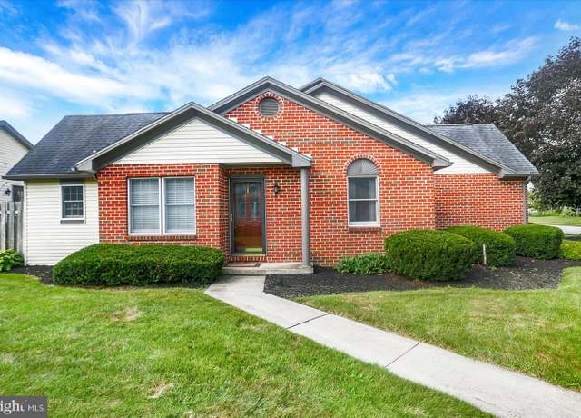 Property at 40 Strayer Dr, Carlisle, PA 17013, 2 beds, 2 baths