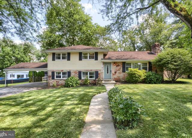 Property at 9021 Joyce Ln, Hummelstown, PA 17036, 4 beds, 2 baths