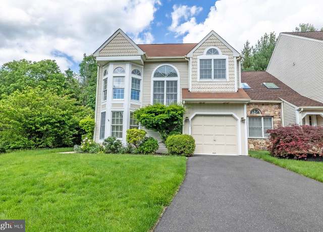 Property at 8803 Duveen Dr, Glenside, PA 19038, 3 beds, 2.5 baths