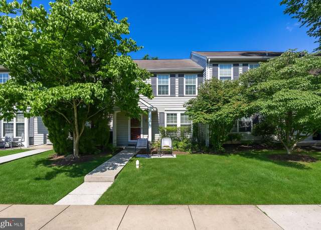 Property at 91 Village Dr, Schwenksville, PA 19473, 3 beds, 2.5 baths