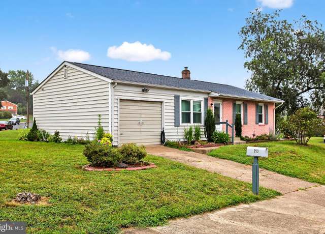 Property at 253 Green St, Souderton, PA 18964, 3 beds, 1.5 baths