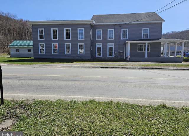 Property at 464 Main St, New Milford, PA 18834, 6 beds, 3.5 baths
