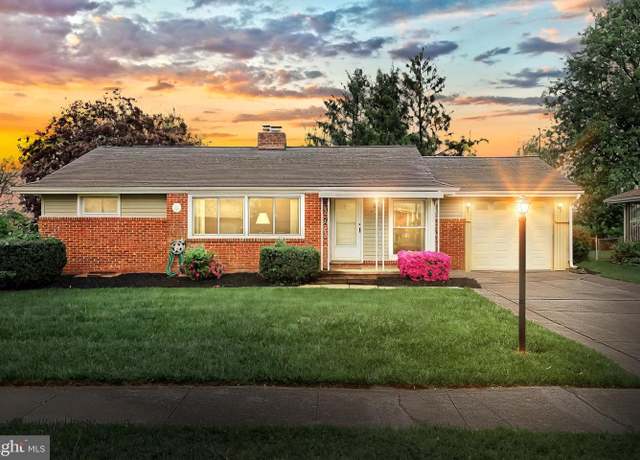 Property at 385 Hill N Dale Dr South, York, PA 17403, 3 beds, 2 baths