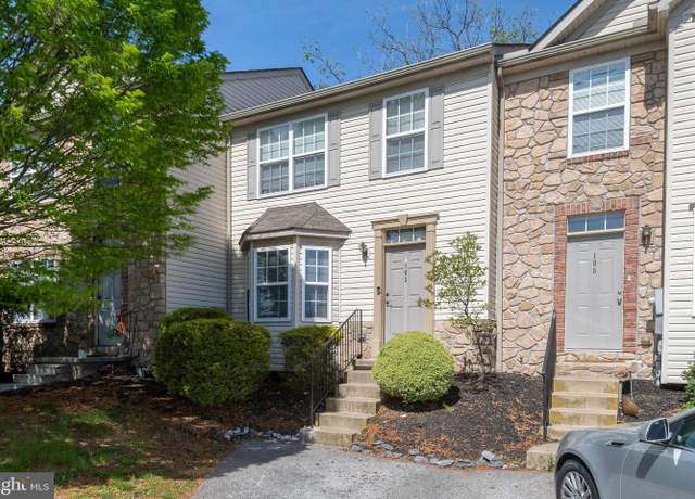 Property at 103 Royal Dr, Manchester, PA 17345, 3 beds, 2.5 baths