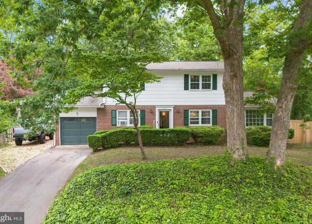 Property at 443 Deerwood Dr, Fredericksburg, VA 22401, 3 beds, 1.5 baths