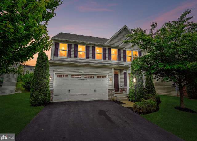 Property at 42202 Winning Glory Dr, Aldie, VA 20105, 4 beds, 3.5 baths