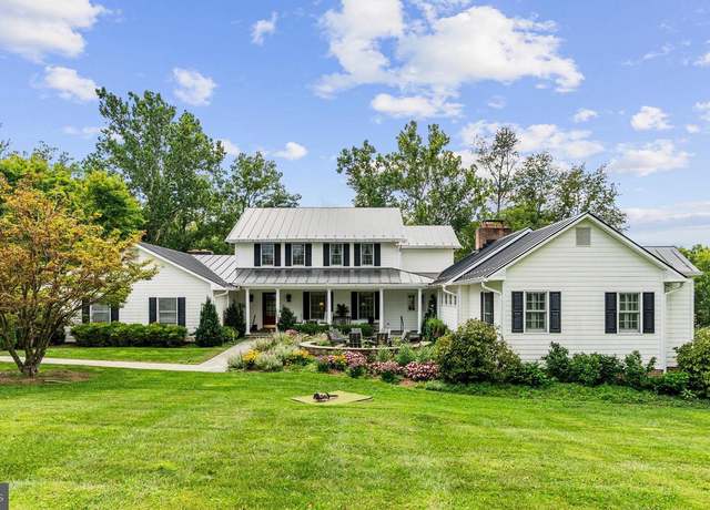 Property at 23117 Pantherskin Ln, Middleburg, VA 20117, 4 beds, 4.5 baths