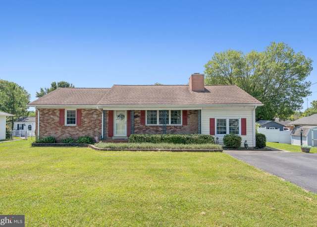Property at 303 Partlow Dr, Gordonsville, VA 22942, 2 beds, 1.5 baths