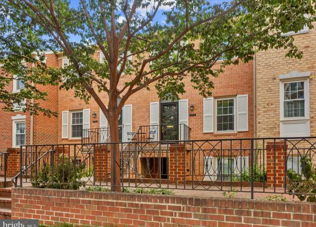 Property at 3275 Sutton Pl NW Unit B, Washington, DC 20016, 2 beds, 2.5 baths