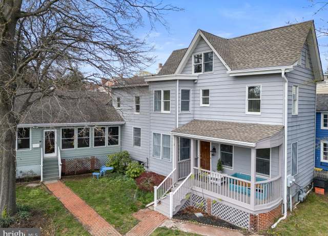 Property at 1 Battery Park, New Castle, DE 19720, 5 beds, 3.5 baths