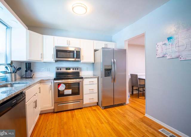 Property at 9355 Pan Ridge Rd #9355, Parkville, MD 21234, 3 beds, 1.5 baths