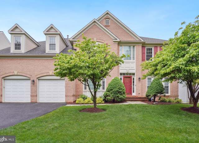Property at 11009 Larkmeade, Potomac, MD 20854, 5 beds, 4.5 baths