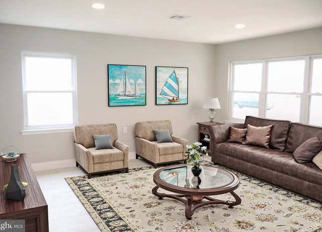 Property at 30 St Davids Pl, Southampton, NJ 08088, 2 beds, 1 bath