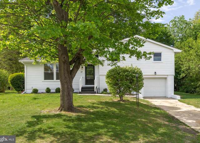 Property at 67 Yelkca Ave, Vineland, NJ 08360, 3 beds, 1.5 baths