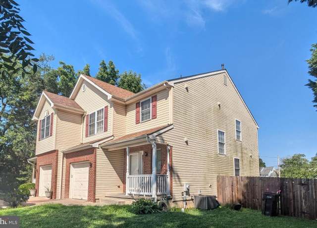 Property at 15 Juniper Ct, Blackwood, NJ 08012, 3 beds, 2.5 baths