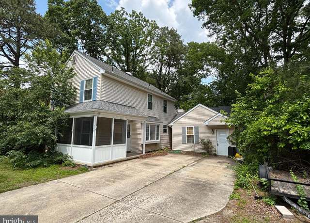 Property at 125 Ebbetts Dr, Atco, NJ 08004, 4 beds, 3.5 baths