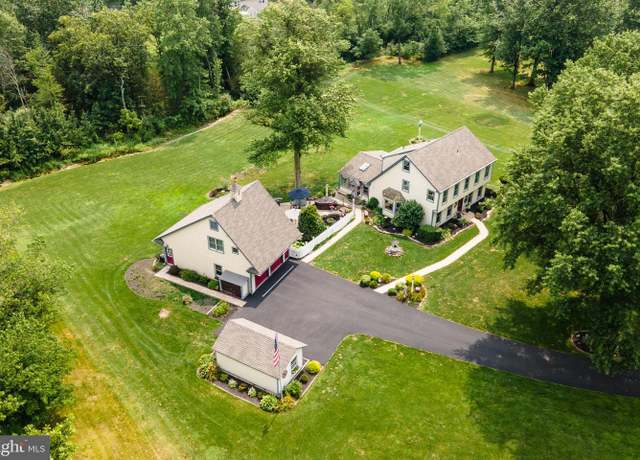 Property at 5524 Ascot Cres, Pipersville, PA 18947, 4 beds, 3.5 baths