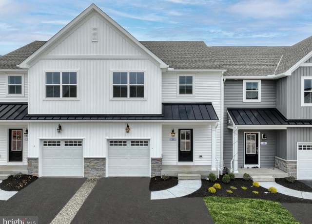 Property at 13 Tilghman Trl, Mechanicsburg, PA 17050, 3 beds, 2.5 baths