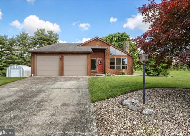 Property at 3 Cloud Ct, Mechanicsburg, PA 17050, 3 beds, 2.5 baths