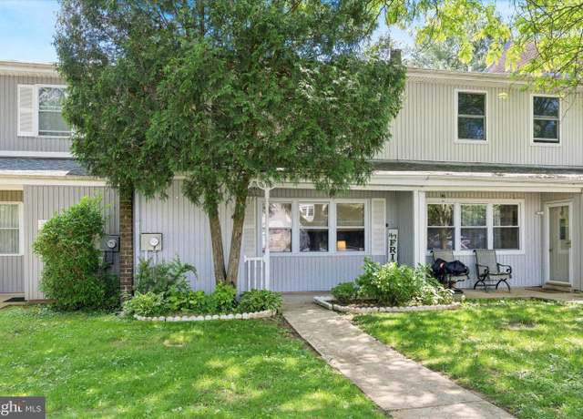 Property at 303 Astor Ct, Downingtown, PA 19335, 3 beds, 2.5 baths