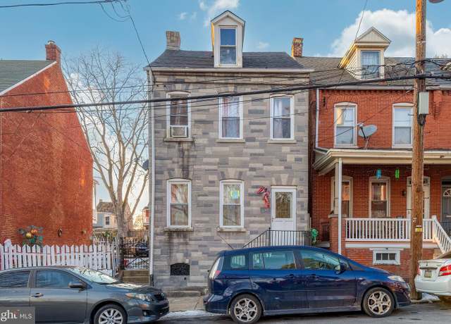 Property at 527 W Vine St, Lancaster, PA 17603, 5 beds, 1.5 baths