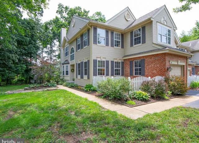 Property at 457 Penn Oak Ct, Harleysville, PA 19438, 3 beds, 2.5 baths