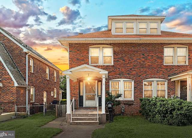 Property at 1829 W Philadelphia St, York, PA 17404, 4 beds, 1.5 baths