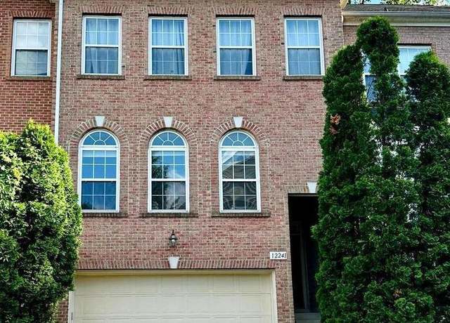 Property at 12241 Stockton Tees Ln, Fairfax, VA 22030, 3 beds, 3.5 baths
