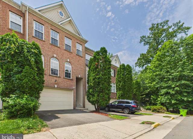 Property at 12241 Stockton Tees Ln, Fairfax, VA 22030, 3 beds, 3.5 baths