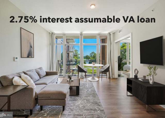 Property at 88 V St SW #204, Washington, DC 20024, 1 bed, 1.5 baths