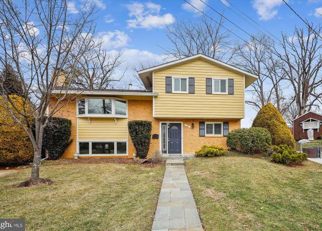 Property at 3 Lorraine Ct, Rockville, MD 20852, 4 beds, 2 baths