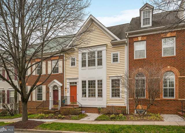 Property at 910 Reserve Champion Dr, Rockville, MD 20850, 4 beds, 4.5 baths