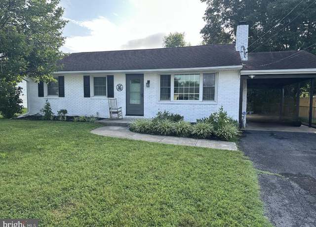 Property at 9709 Deanewood Ln, Hagerstown, MD 21740, 3 beds, 1 bath