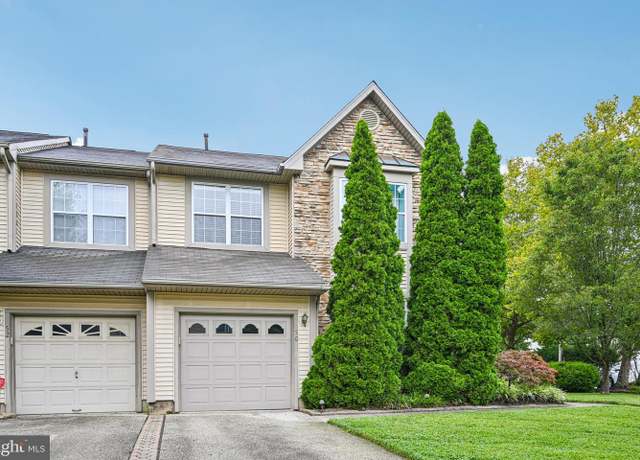Property at 50 Roosevelt Blvd, Berlin, NJ 08009, 4 beds, 2.5 baths