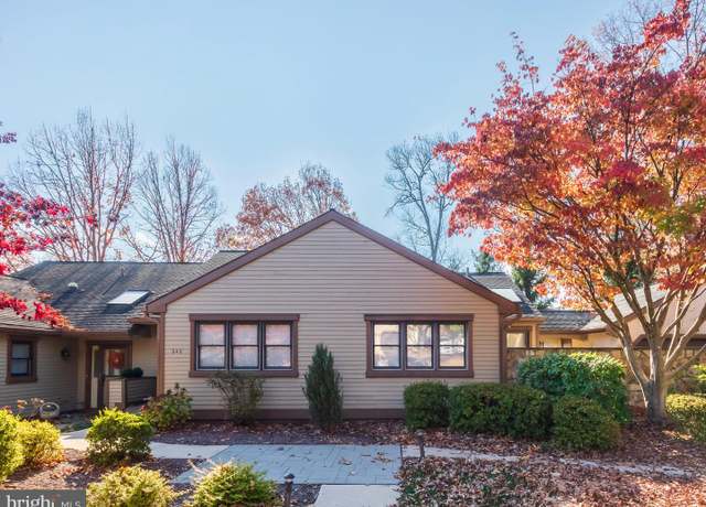 Property at 646 Heatherton Ln, West Chester, PA 19380, 4 beds, 4 baths