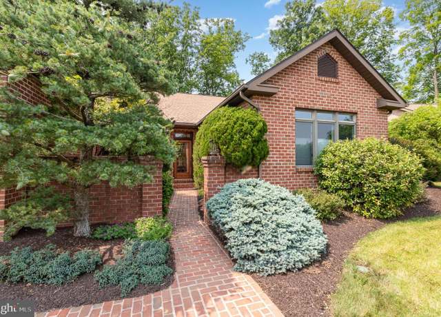Property at 4051 Greystone Dr, Harrisburg, PA 17112, 2 beds, 2 baths