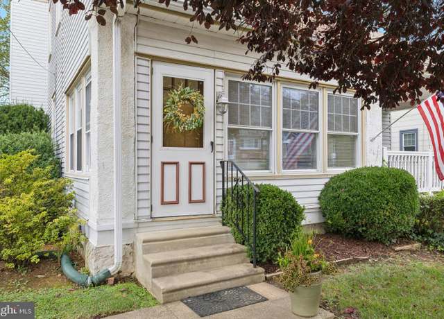 Property at 226 N Linden Ave, Upper Darby, PA 19082, 3 beds, 1.5 baths
