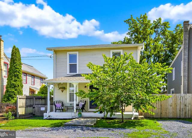 Property at 169 W Broad St, Salunga, PA 17538, 4 beds, 1.5 baths
