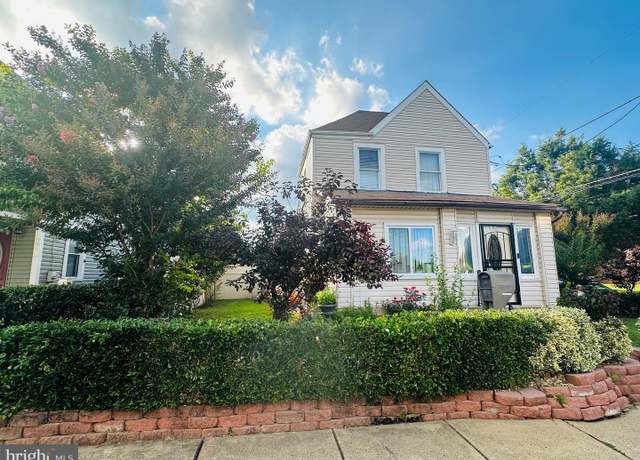 Property at 7412 Cedar Ln, Elkins Park, PA 19027, 3 beds, 2 baths